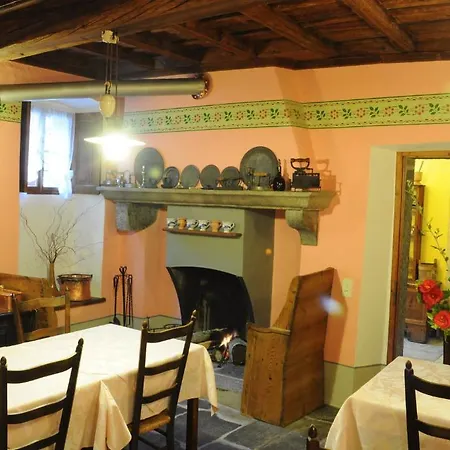 Hotel Garni Ca Vegia Intragna TI